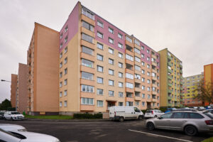 Prodej bytu 2+1 v Drahovicích v Karlových Varech.