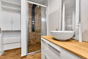 Koupelna rodinného domu v Krajkové - Květné, dispozice 3+1, vel. 74 m2, pozemek 707 m2.