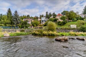 Prodej unikátního domu 5+KK o velikosti 141 m2 ve Všeborovicích u Karlových Varů, se zahradou.