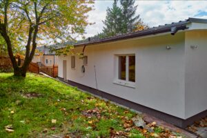 Rodinný dům k PRODEJI na adrese Teplička 62. 3+KK o velikosti 92 m², se zahradou a garáží.