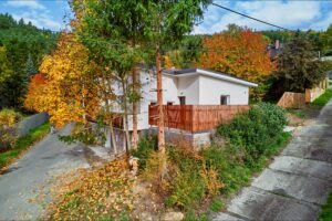 Rodinný dům k PRODEJI na adrese Teplička 62. 3+KK o velikosti 92 m², se zahradou a garáží.